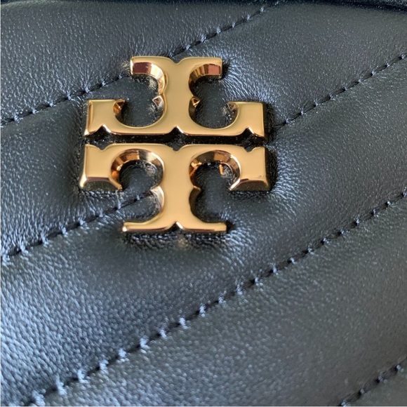 Tory Burch Kira Chevron camera bag - Picture 6 of 10